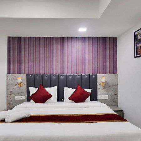 Hotel Orchard Park Pune Zewnętrze zdjęcie