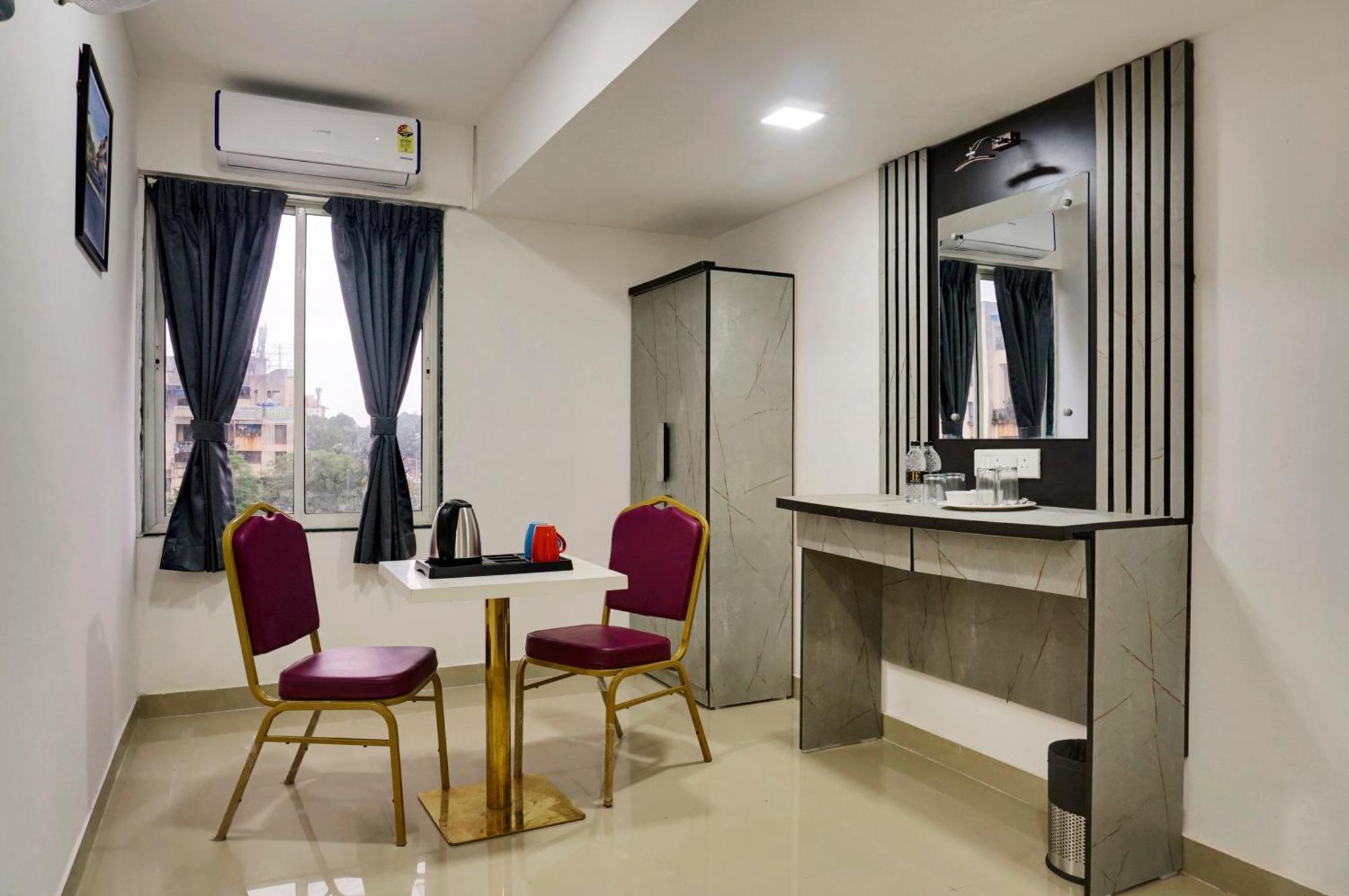 Hotel Orchard Park Pune Zewnętrze zdjęcie