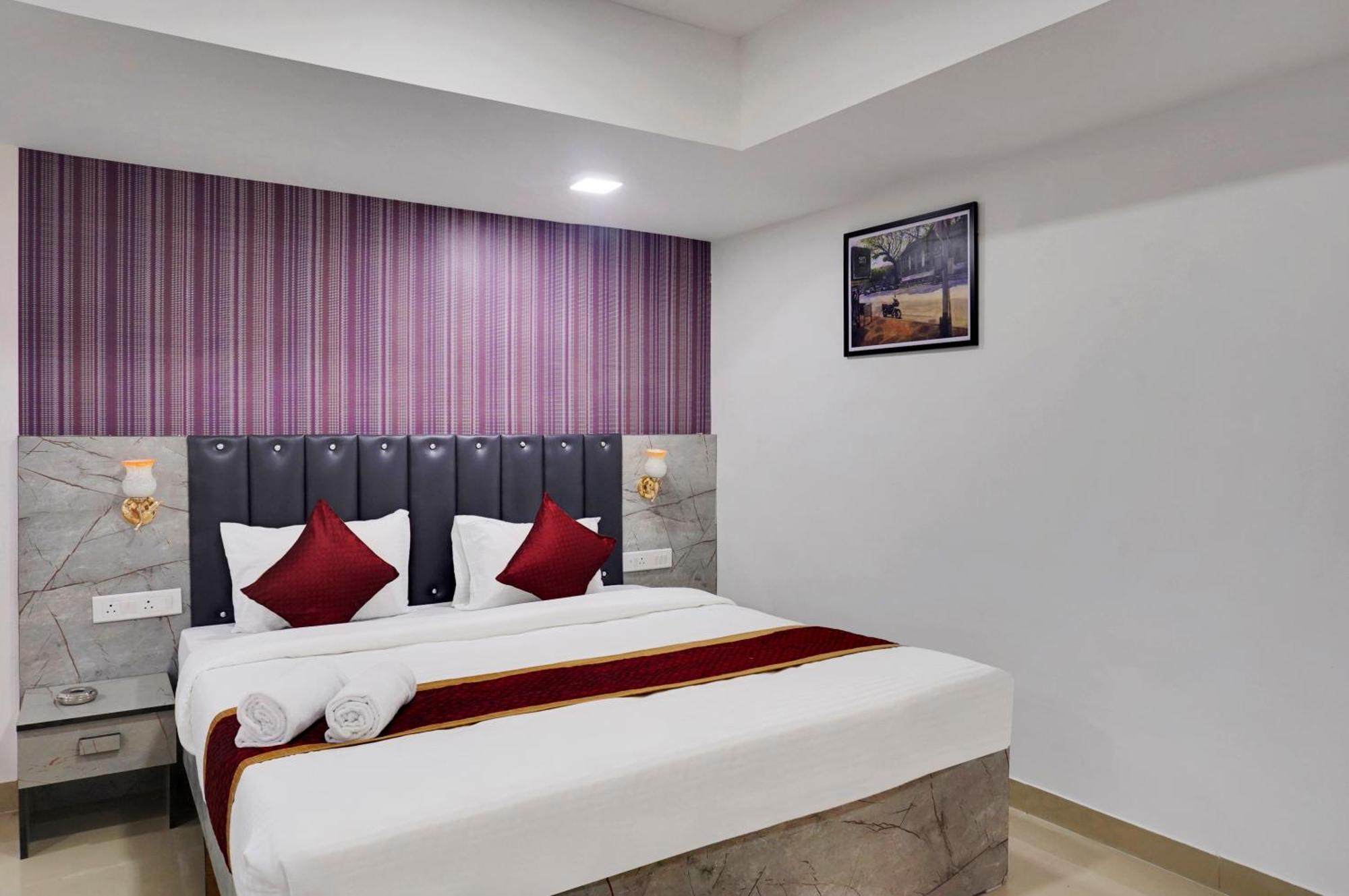 Hotel Orchard Park Pune Zewnętrze zdjęcie