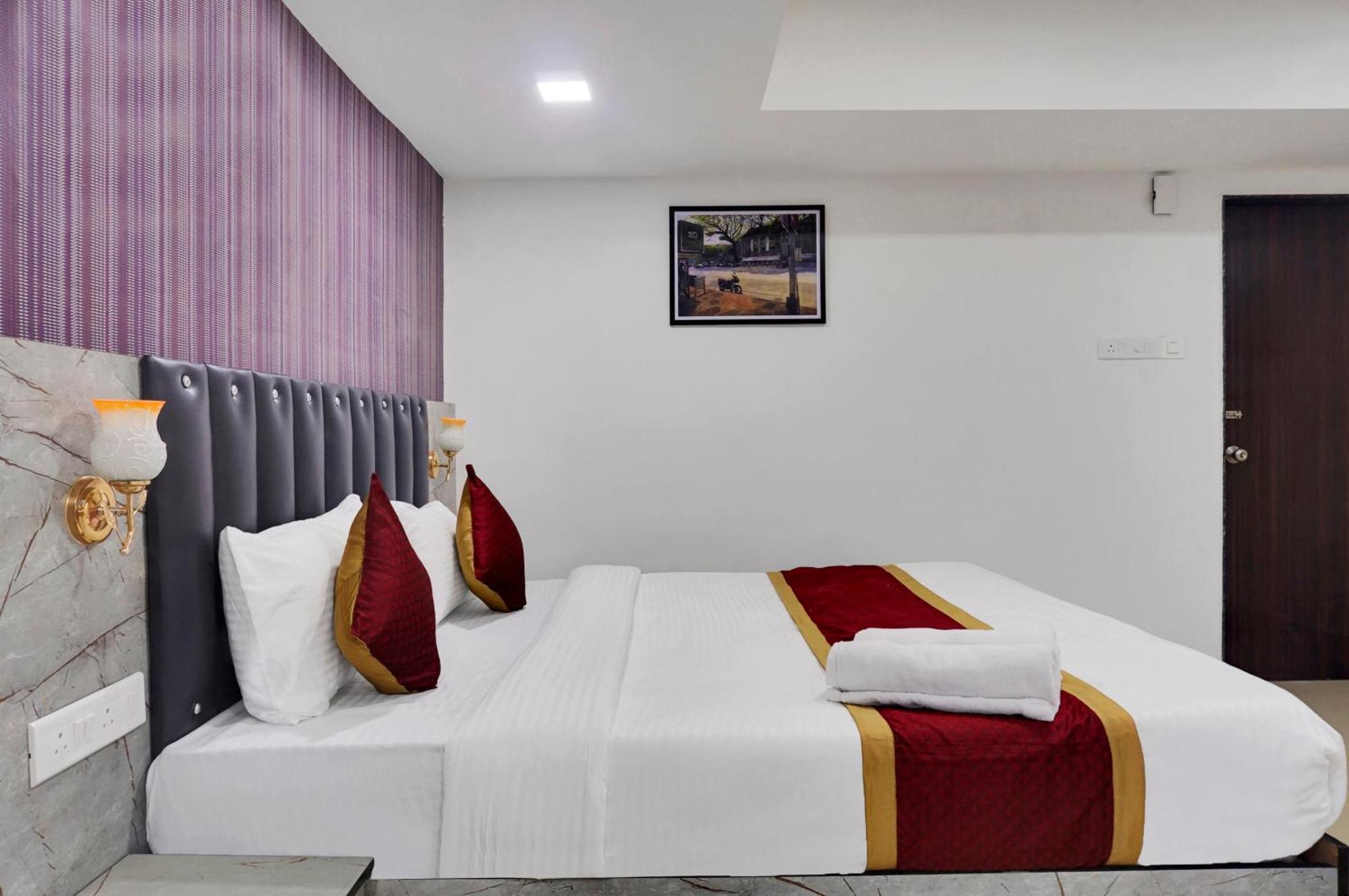 Hotel Orchard Park Pune Zewnętrze zdjęcie