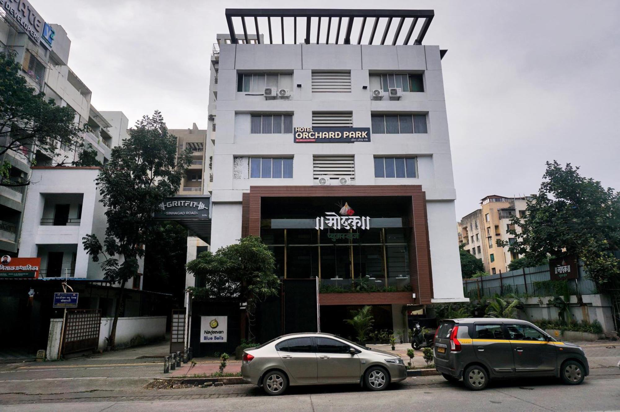 Hotel Orchard Park Pune Zewnętrze zdjęcie