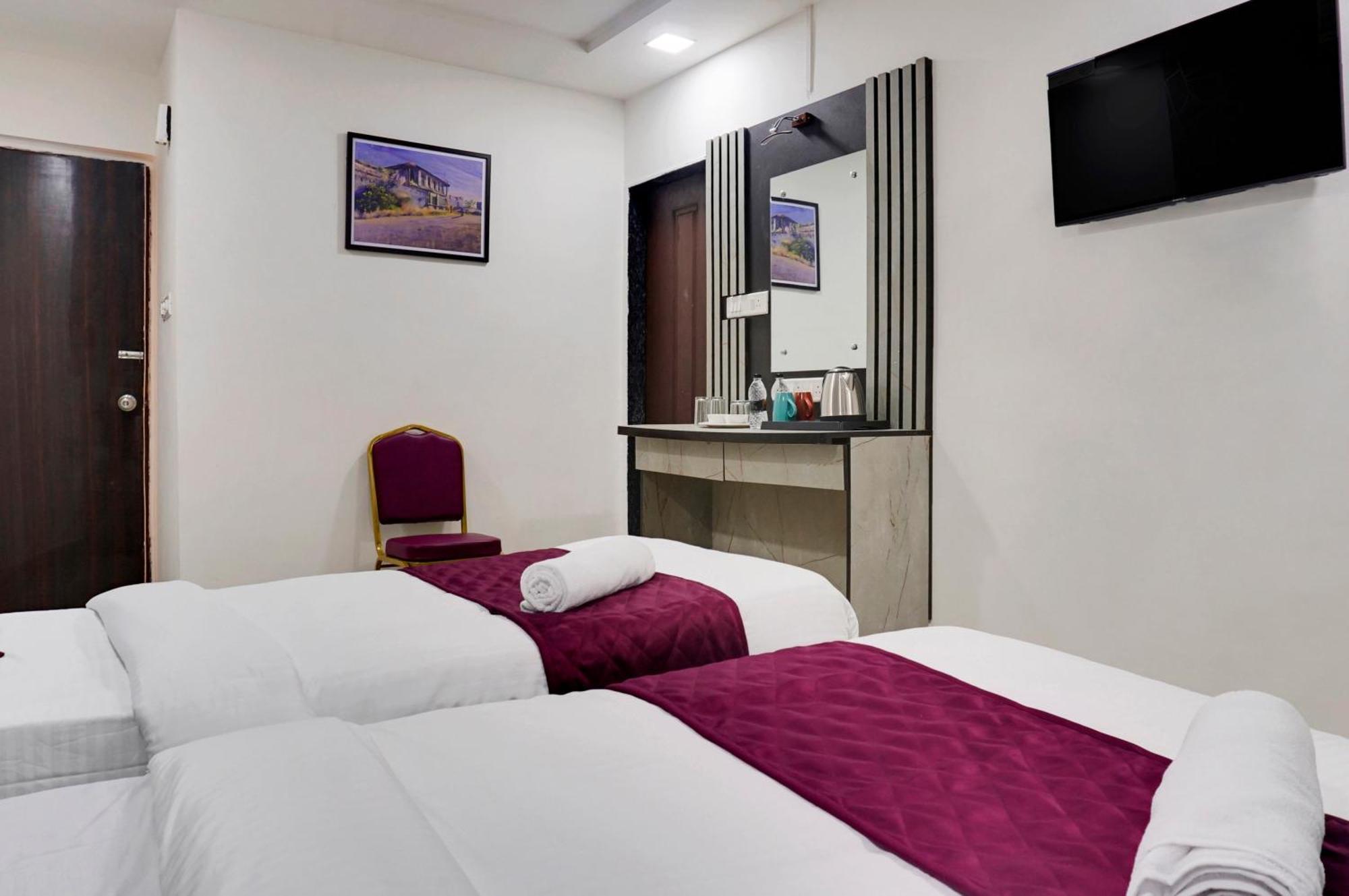 Hotel Orchard Park Pune Zewnętrze zdjęcie