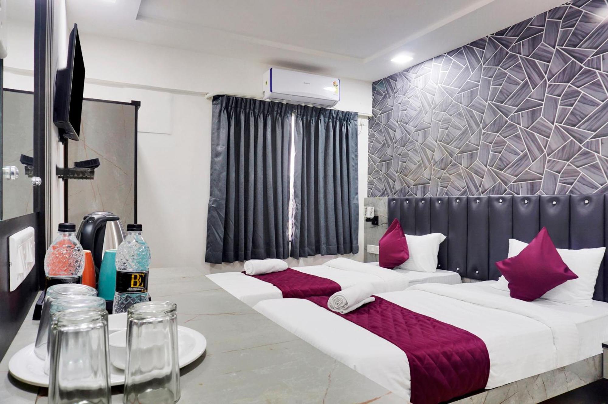 Hotel Orchard Park Pune Zewnętrze zdjęcie